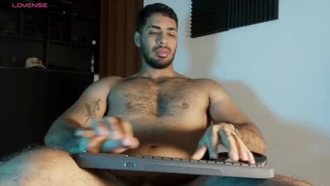 Hot Versx online show from 05-18-26, 01:39