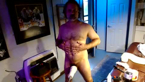 Snapshot of bigassman46 chatting on 08-07-26, 01:57 Straight Dave online show from 08-07-26, 01:57
