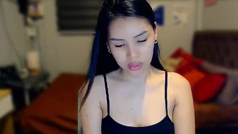 Mia online show from 07-23-26, 03:43