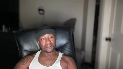 Snapshot of bigbackwoodcali chatting on 01-10-26, 09:22 bigbackwoodcali online show from 01-10-26, 09:22