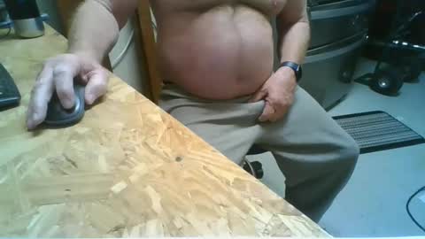 Snapshot of bigballls59 chatting on 01-05-25, 01:15 bigballls59 online show from 01-05-25, 01:15