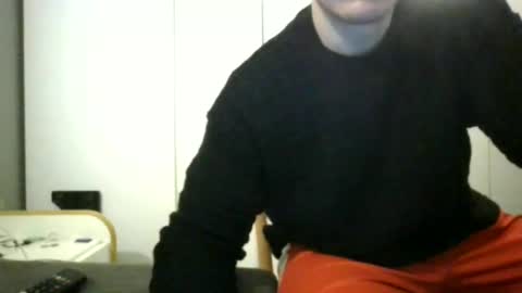 Snapshot of bigballsnojoke chatting on 02-17-25, 01:21 bigballsnojoke online show from 02-17-25, 01:21