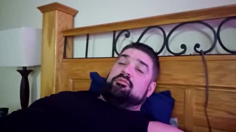 Snapshot of bigbear39x chatting on 12-23-25, 05:38 bigbear39x online show from 12-23-25, 05:38