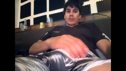 Snapshot of bigben281330 chatting on 10-21-25, 06:30 bigben281330 online show from 10-21-25, 06:30