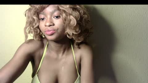 Snapshot of bigboobcreamx chatting on 07-26-26, 10:44 bigboobcreamx online show from 07-26-26, 10:44