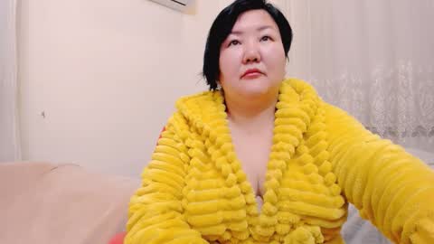 Snapshot of bigboobs55x chatting on 11-11-25, 01:22 Kira online show from 11-11-25, 01:22