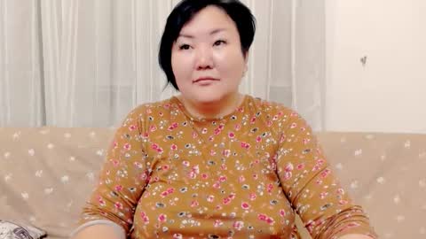 Snapshot of bigboobs55x chatting on 11-21-25, 03:00 Kira online show from 11-21-25, 03:00