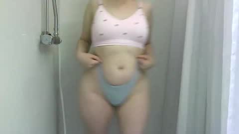 Isabella online show from 10-29-25, 06:37