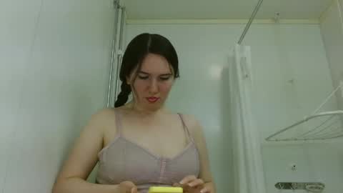 Isabella online show from 06-06-26, 12:27