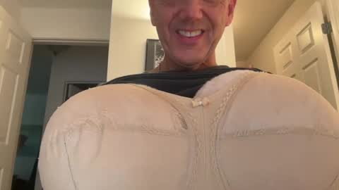 Snapshot of bigbradad64 chatting on 08-03-26, 09:07 Don online show from 08-03-26, 09:07
