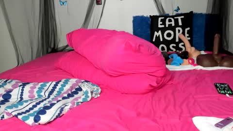 bigbuttsarena online show from 01-02-25, 10:01