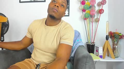 sexy muscle online show from 01-20-25, 03:15