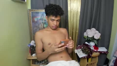 Snapshot of bigcock_moreno chatting on 01-19-25, 07:04 Nj online show from 01-19-25, 07:04