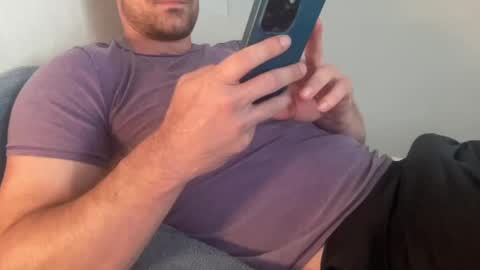 Snapshot of bigcollegecock69690 chatting on 09-18-25, 04:53 bigcollegecock69690 online show from 09-18-25, 04:53