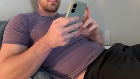 bigcollegecock69690 online show from 01-06-26, 06:55