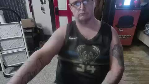 Snapshot of bigdbrillion chatting on 02-21-26, 07:31 Darryl online show from 02-21-26, 07:31