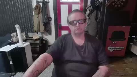 Darryl online show from 05-18-26, 03:40