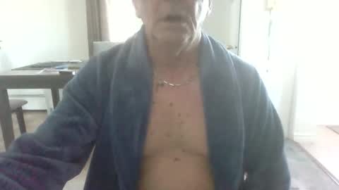 Snapshot of bigdeer581917471 chatting on 05-24-26, 10:09 bigdeer581917471 online show from 05-24-26, 10:09