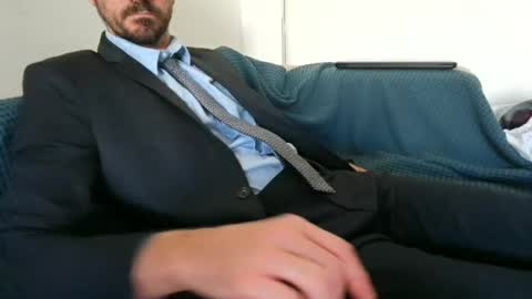 Snapshot of bigdicklikeanalsex chatting on 10-19-25, 01:56 bigcocky online show from 10-19-25, 01:56