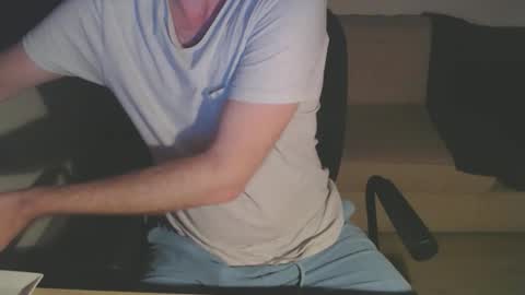 Snapshot of bigdutchenergy chatting on 11-10-25, 07:24 BigDutchEnergy online show from 11-10-25, 07:24