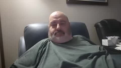 Snapshot of bigfuzzyteddybear chatting on 03-11-26, 03:23 bigfuzzyteddybear online show from 03-11-26, 03:23