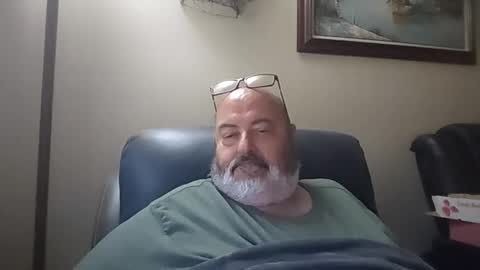 Snapshot of bigfuzzyteddybear chatting on 04-21-26, 03:50 bigfuzzyteddybear online show from 04-21-26, 03:50
