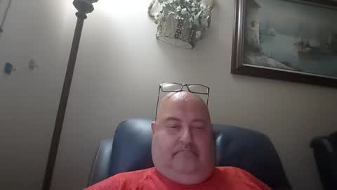 Snapshot of bigfuzzyteddybear chatting on 05-17-26, 05:42 bigfuzzyteddybear online show from 05-17-26, 05:42
