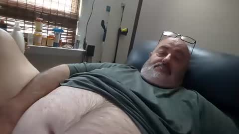 Snapshot of bigfuzzyteddybear chatting on 06-13-26, 04:49 bigfuzzyteddybear online show from 06-13-26, 04:49