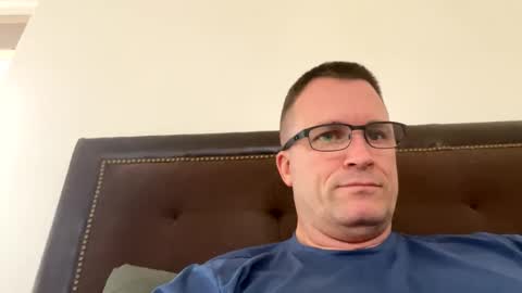 Snapshot of bigger22332233 chatting on 01-06-25, 05:59 bigger22332233 online show from 01-06-25, 05:59