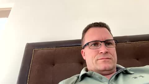 Snapshot of bigger22332233 chatting on 02-08-25, 08:21 bigger22332233 online show from 02-08-25, 08:21