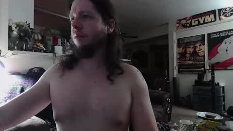 biggerisbetter21 online show from 11-18-25, 07:46