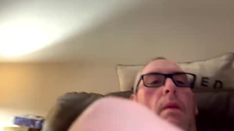 Snapshot of biggloves4bighands chatting on 11-05-25, 11:16 biggloves4bighands online show from 11-05-25, 11:16