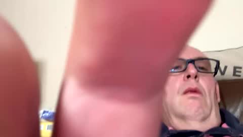 Snapshot of biggloves4bighands chatting on 11-06-25, 11:33 biggloves4bighands online show from 11-06-25, 11:33