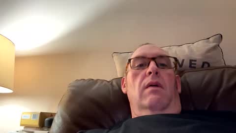 Snapshot of biggloves4bighands chatting on 11-14-25, 12:20 biggloves4bighands online show from 11-14-25, 12:20