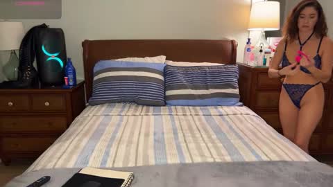 LILLI  MATT online show from 12-29-24, 10:36