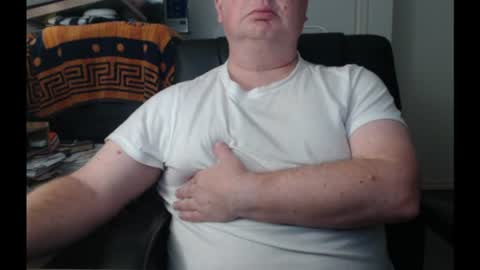 Snapshot of bighorn1981 chatting on 07-05-26, 01:29 bighorn1981 online show from 07-05-26, 01:29