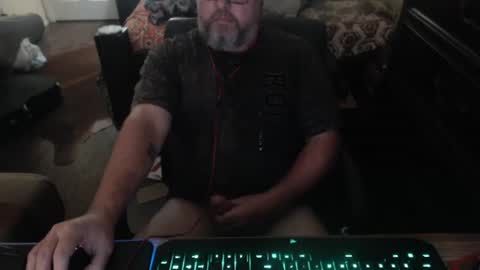 bighugmugg online show from 11-01-25, 10:56