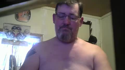Snapshot of bigjohn41000 chatting on 05-04-26, 10:50 bigjohn41000 online show from 05-04-26, 10:50