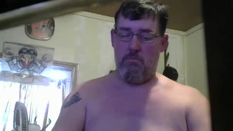 Snapshot of bigjohn41000 chatting on 05-11-26, 10:51 bigjohn41000 online show from 05-11-26, 10:51
