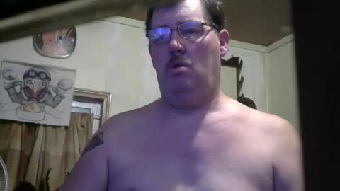 Snapshot of bigjohn41000 chatting on 05-25-26, 09:37 bigjohn41000 online show from 05-25-26, 09:37
