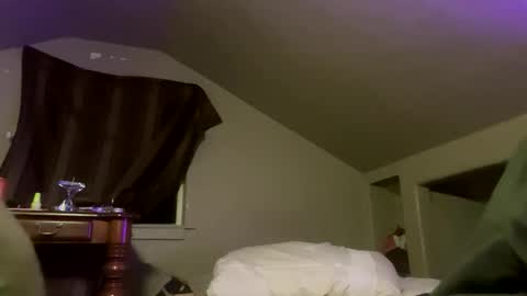 Snapshot of bigkitties69 chatting on 11-24-25, 01:22 Bigkitties online show from 11-24-25, 01:22