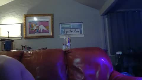 Snapshot of bigkitties69 chatting on 01-06-26, 01:04 Bigkitties online show from 01-06-26, 01:04