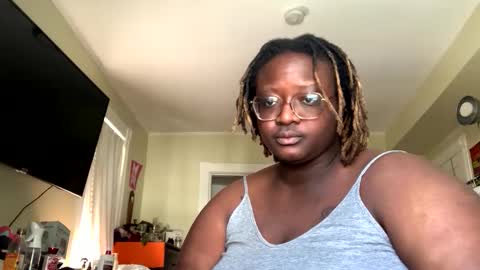 Snapshot of bigkittyraven chatting on 02-05-26, 06:34 bigkittyraven online show from 02-05-26, 06:34