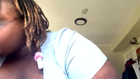 Snapshot of bigkittyraven chatting on 03-18-26, 05:05 bigkittyraven online show from 03-18-26, 05:05