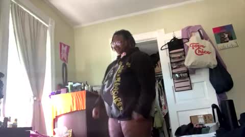 Snapshot of bigkittyraven chatting on 04-06-26, 03:46 bigkittyraven online show from 04-06-26, 03:46