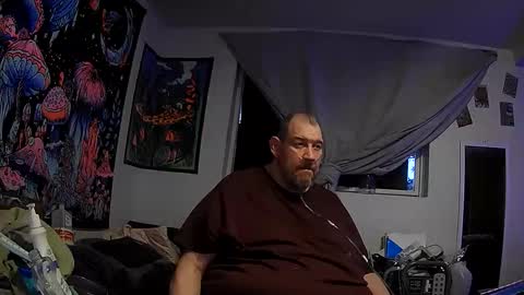 Snapshot of bigman42of0rlife chatting on 12-21-25, 11:56 bigman42of0rlife online show from 12-21-25, 11:56