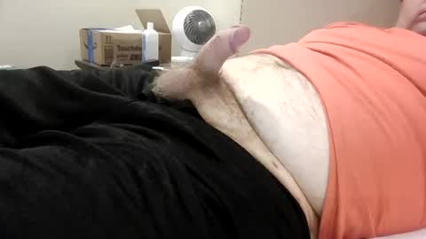 Snapshot of bigmansmalldick89 chatting on 10-17-25, 01:35 bigmansmalldick89 online show from 10-17-25, 01:35