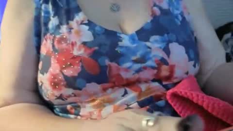 Big Mari online show from 10-30-25, 01:56