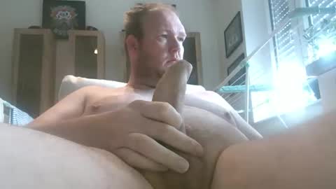 Snapshot of bigmendicks chatting on 09-17-25, 09:11 bigmendicks online show from 09-17-25, 09:11