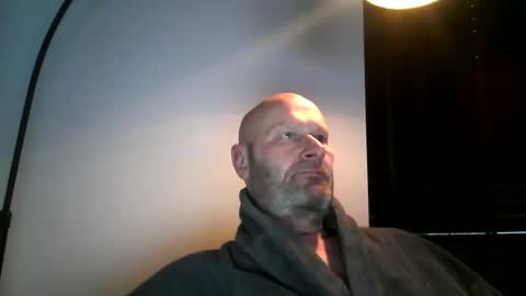 bigmike3339 online show from 12-04-24, 07:50